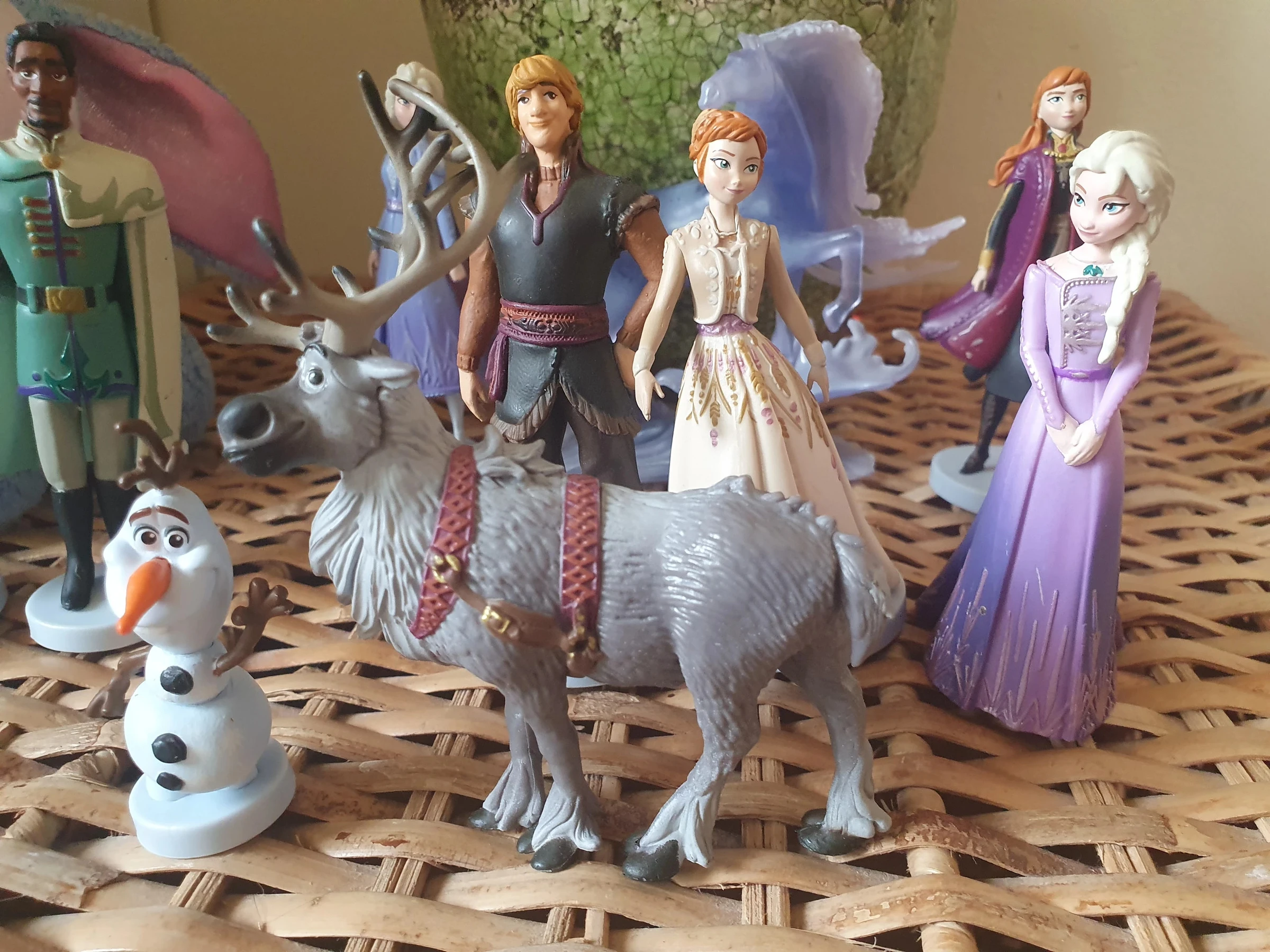 🌸Lots 10 figuras de Frozen 2 en muy buen estado – photo 2